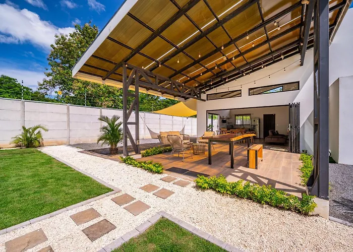 Hébergement de vacances Stylish 'casa Nonos' W/ Yard & Fire Pit! San Blas