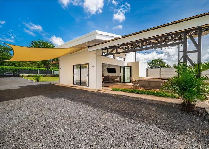 Stylish 'casa Nonos' W/ Yard & Fire Pit! Hébergement de vacances